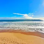 2 Anfiteatro Cerca La Playa *